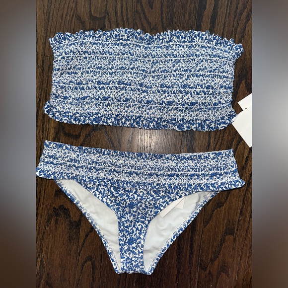 NEW WITH TAGS. TORY BURCH BIKINI. SMALL BOTTOM MEDIUM TOP - Picture 12 of 13